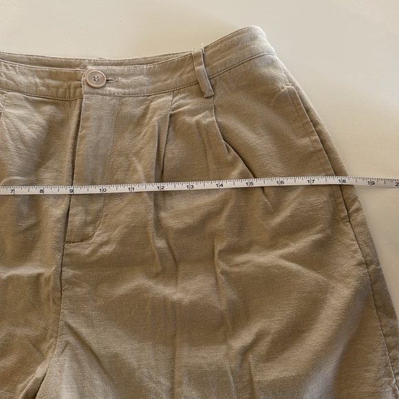 Open Edit Linen Pleated Shorts Size 2 - Picture 8 of 10